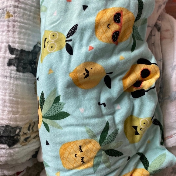 Baby Bundle - Picture 4 of 14